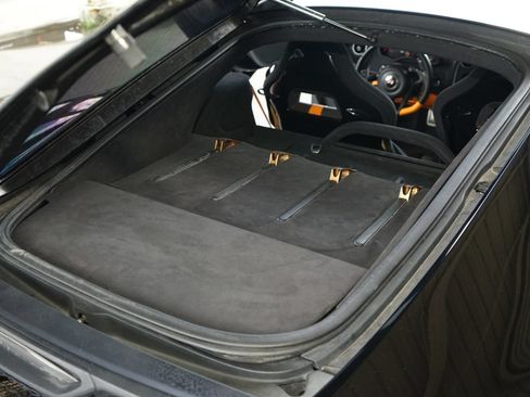 Used 2017 McLaren 570S RWD image 29