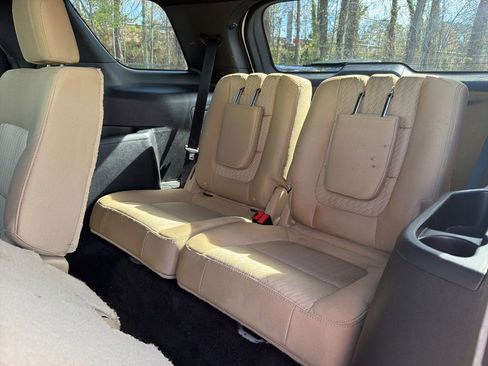 Used 2016 Ford Explorer Base image 24