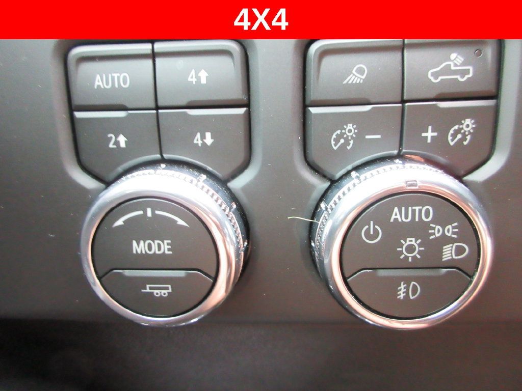 Used 2026 GMC Sierra 2500 AT4 w/ AT4 Premium Plus Package AWD/4WD image 36