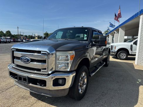 Used 2012 Ford F250 Lariat w/ Lariat Ultimate Pkg image 3