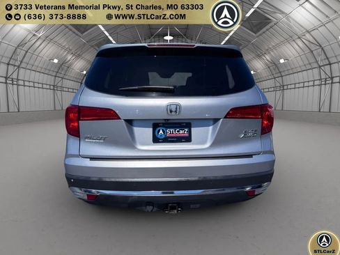 Used 2017 Honda Pilot Elite image 4