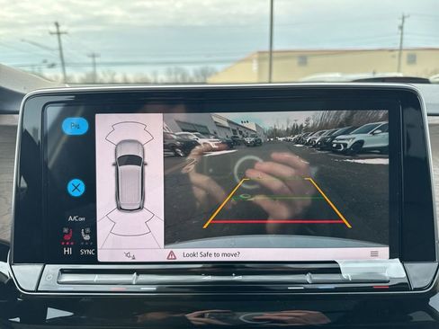 New 2026 Volkswagen Atlas SE image 22