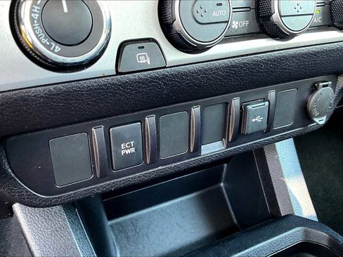 Used 2023 Toyota Tacoma SR image 29