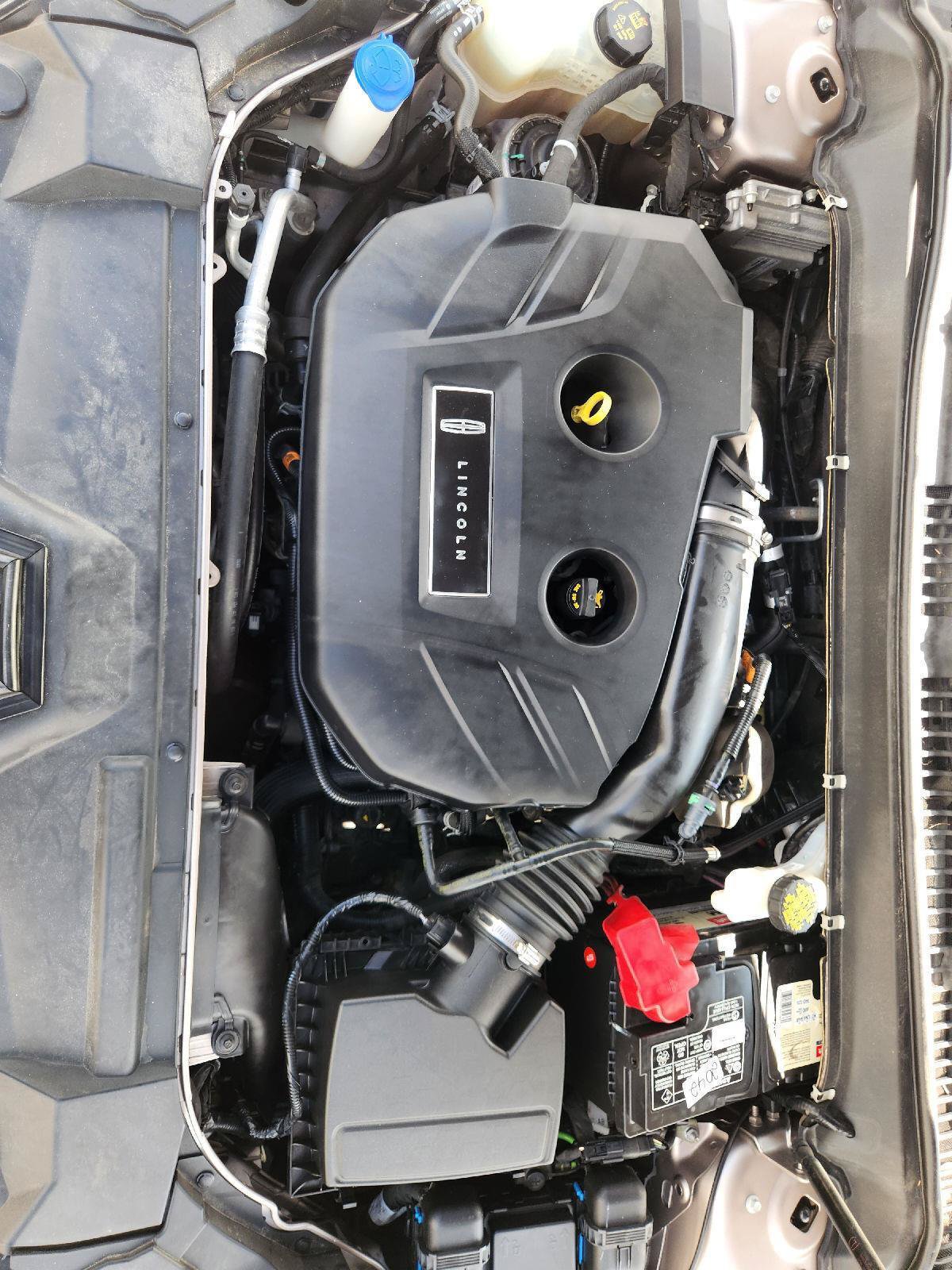 Used 2020 Lincoln MKZ w/ Convenience Package FWD image 33