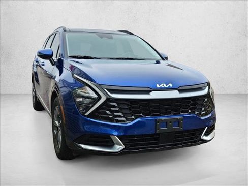 Used 2023 Kia Sportage SX image 3