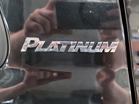 Used 2022 Toyota Sequoia Platinum image 29