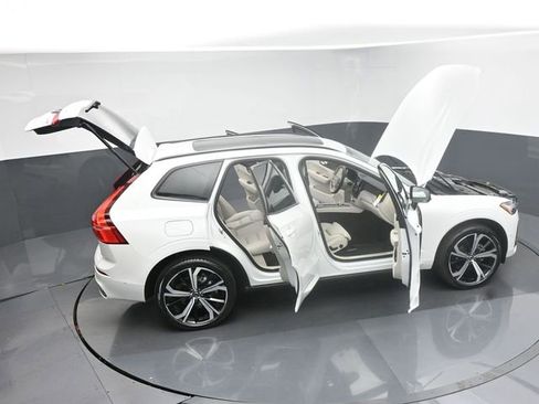 Used 2025 Volvo XC60 B5 Ultra w/ Protection Package Premier AWD/4WD image 26