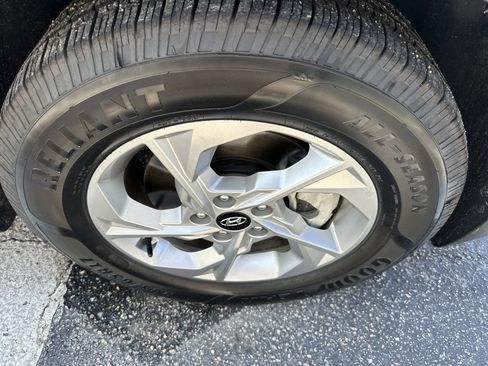 Used 2024 Hyundai Tucson SE FWD image 6