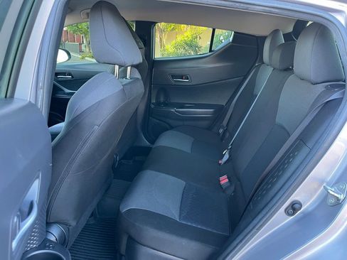 Used 2020 Toyota C-HR LE image 22