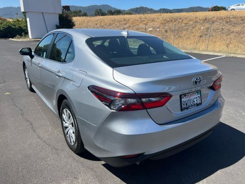 Certified 2021 Toyota Camry LE w/ Cold Weather Package FWD image 8