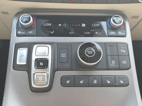 Used 2024 Hyundai Palisade Calligraphy FWD image 20
