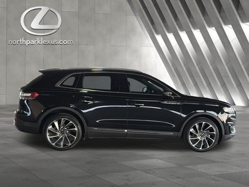 Used 2019 Lincoln Nautilus Reserve w/ Ultimate Package FWD image 4