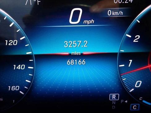Used 2020 Mercedes-Benz GLE 350 4MATIC image 27