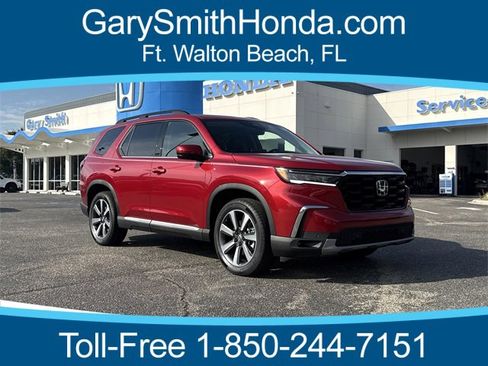 New 2025 Honda Pilot Touring image 1