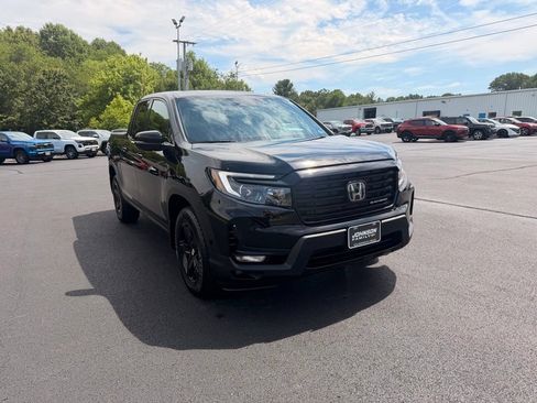 Used 2023 Honda Ridgeline Black Edition image 3