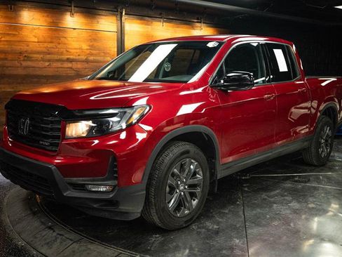 Used 2021 Honda Ridgeline Sport image 2