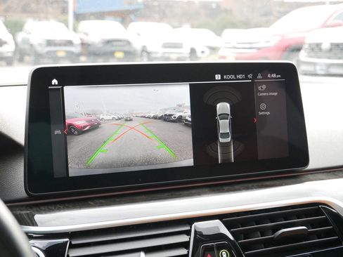 Used 2022 BMW 530i xDrive 530i xDrive w/ M Sport Package image 34