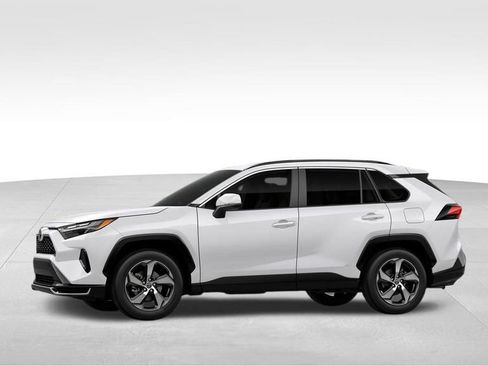 New 2025 Toyota RAV4 SE image 3