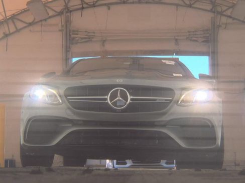 Used 2020 Mercedes-Benz E 63 AMG S image 4