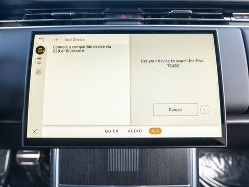 Used 2025 Land Rover Range Rover Autobiography image 32