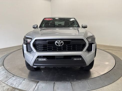 Used 2024 Toyota Tacoma TRD Off-Road AWD/4WD image 2