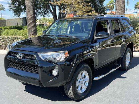 Used 2014 Toyota 4Runner SR5 image 13