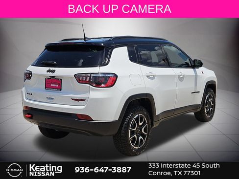 Used 2026 Jeep Compass Trailhawk AWD/4WD image 8