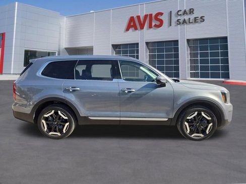 Used 2025 Kia Telluride S image 5