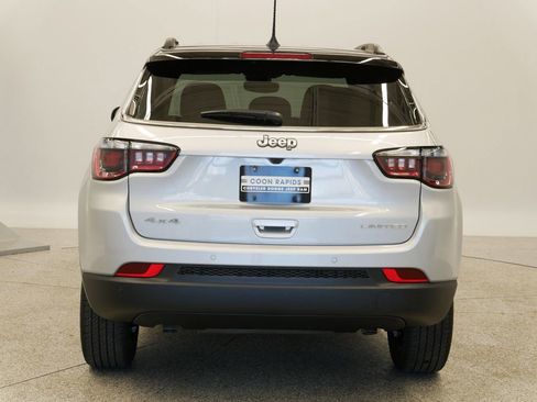 New 2025 Jeep Compass Limited image 10