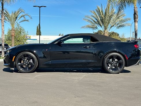 Used 2023 Chevrolet Camaro LT w/ Technology Package image 7