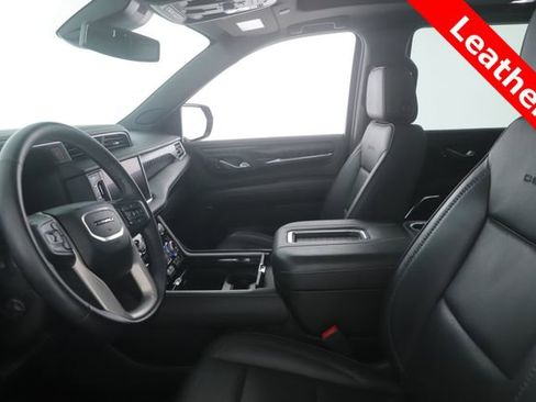 Used 2023 GMC Yukon Denali image 16