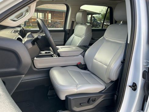 Used 2025 Ford Expedition Max Active image 59