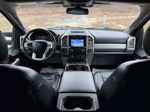 Used 2017 Ford F250 Lariat w/ Lariat Ultimate Package image 22