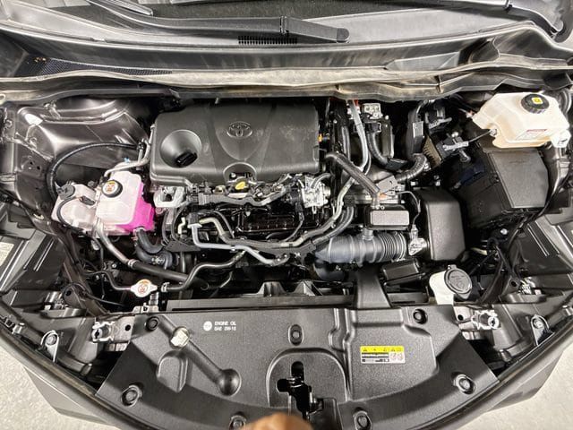 Certified 2024 Toyota Sienna XLE FWD image 33