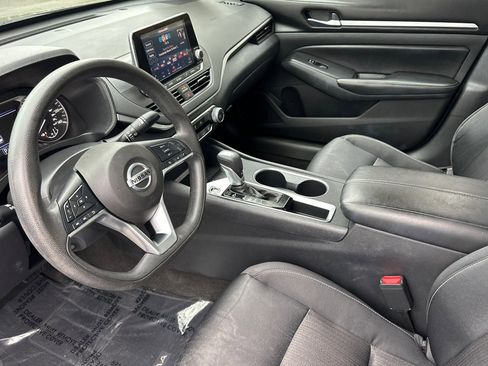 Certified 2022 Nissan Altima 2.5 SV image 10