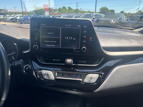 Used 2020 Toyota C-HR Limited FWD image 15