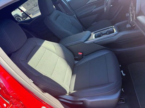 New 2026 Chevrolet Equinox EV LT image 19