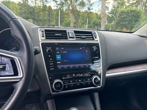 Used 2019 Subaru Outback 2.5i Limited AWD/4WD image 13
