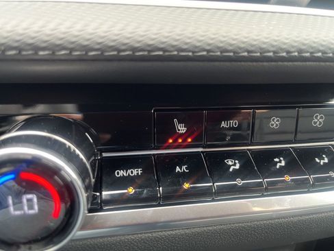 New 2026 Chevrolet Equinox LT w/ Convenience Package II image 15