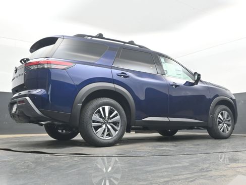 New 2026 Nissan Pathfinder SL FWD image 24