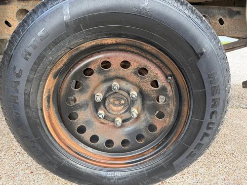 Used 2005 Chevrolet Silverado 1500 W/T image 19