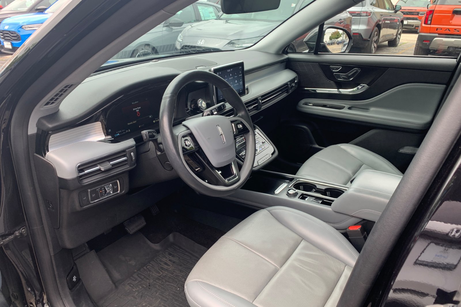 Used 2022 Lincoln Corsair Reserve w/ Equipment Group 201A AWD/4WD image 10