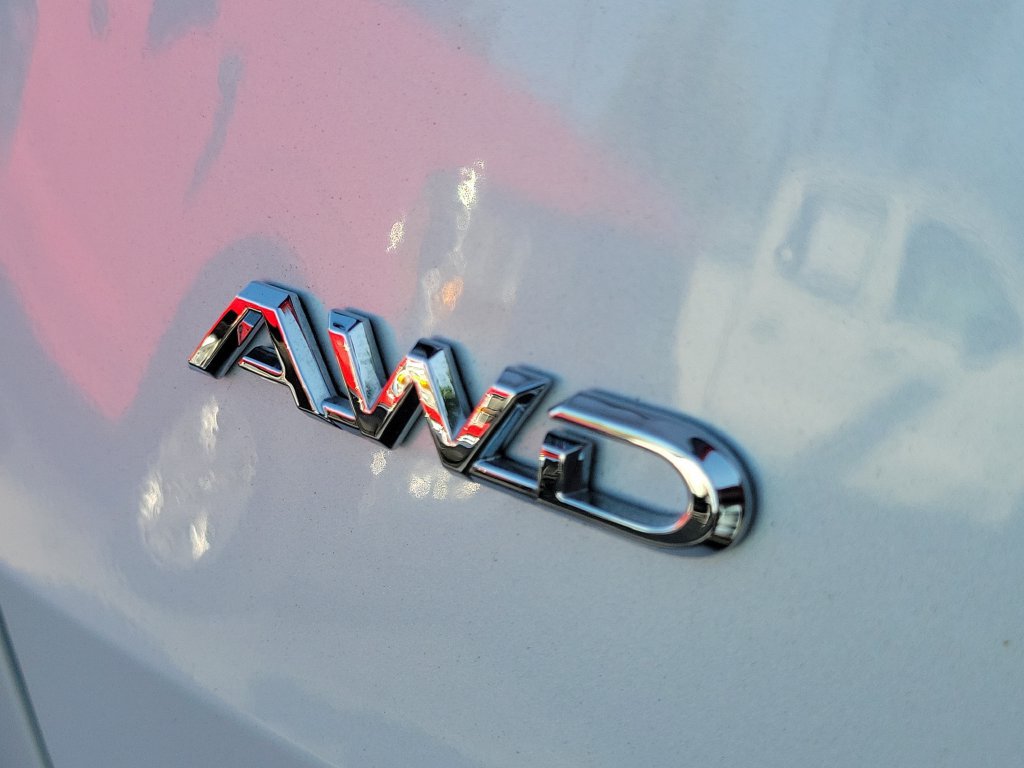 Used 2024 Toyota Grand Highlander AWD image 9