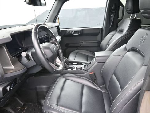 Used 2025 Ford Bronco Badlands AWD/4WD image 15