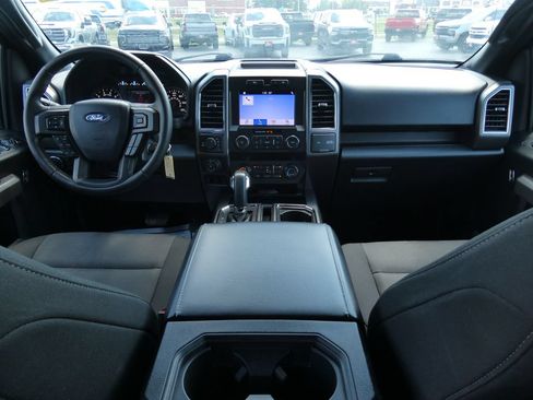 Used 2019 Ford F150 XLT w/ Equipment Group 302A Luxury AWD/4WD image 21