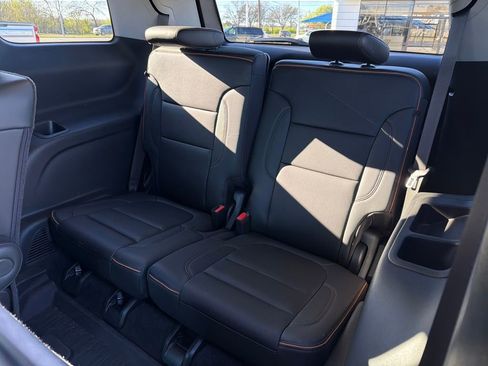 Used 2023 GMC Acadia AT4 w/ Technology Package image 22