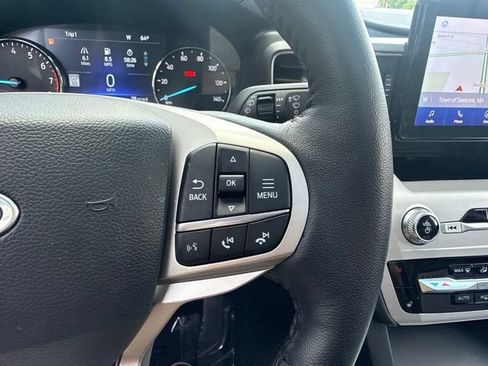 Used 2023 Ford Explorer XLT w/ Equipment Group 202A AWD/4WD image 21