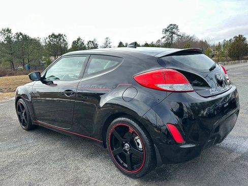 Used 2013 Hyundai Veloster w/ Style Pkg FWD image 6