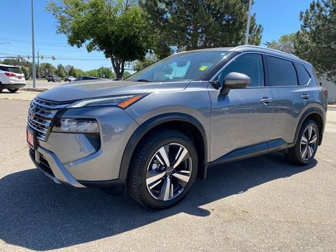 Certified 2024 Nissan Rogue SL w/ SL Premium Package AWD/4WD image 1