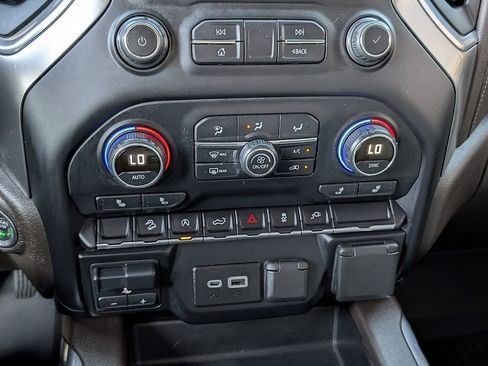 Used 2020 Chevrolet Silverado 1500 LT Trail Boss image 32